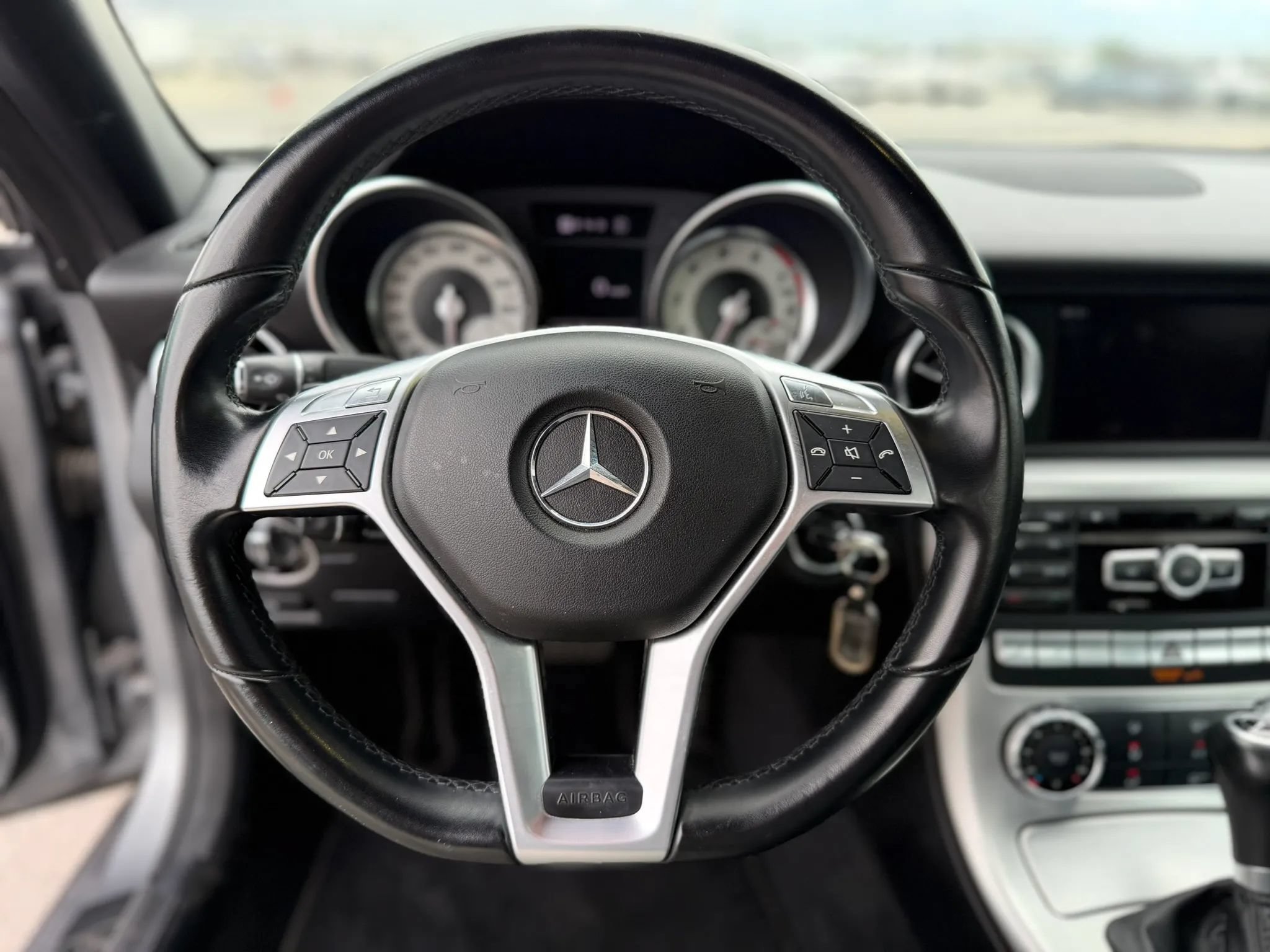 Used 2013 Mercedes-Benz SLK 250 image 30