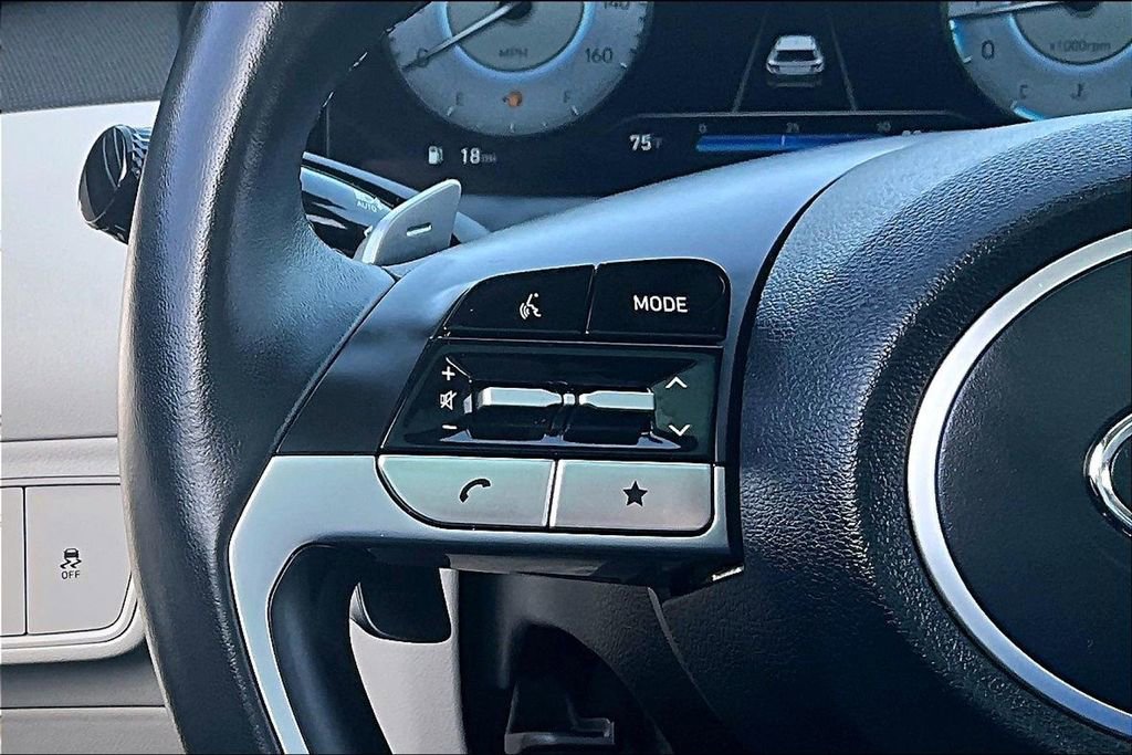 Used 2023 Hyundai Tucson Limited image 26