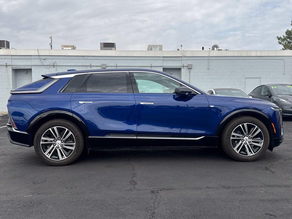 Used 2024 Cadillac Lyriq Luxury RWD image 9