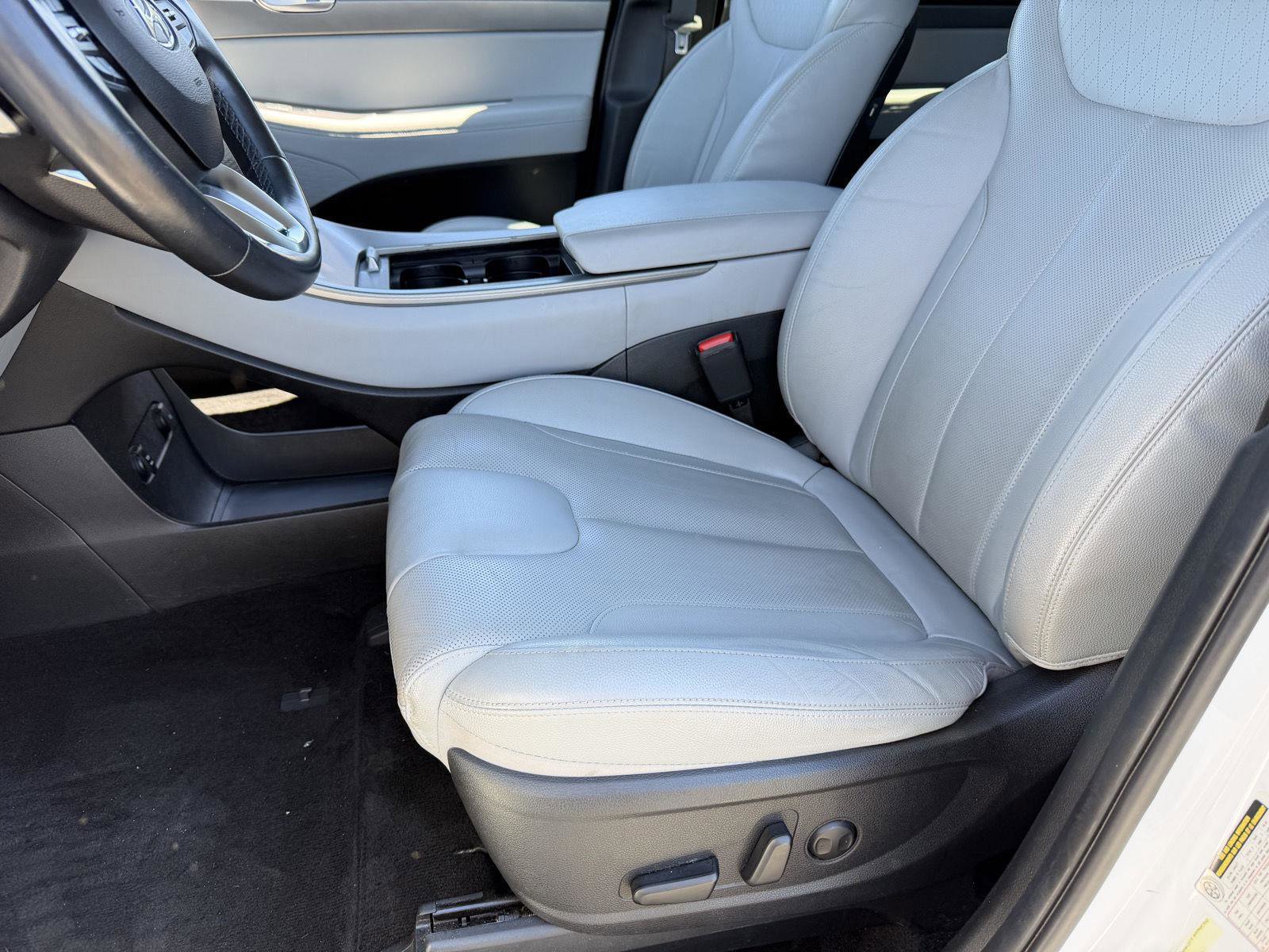 Used 2022 Hyundai Palisade SEL w/ 8P Bench Seat Package AWD/4WD image 11