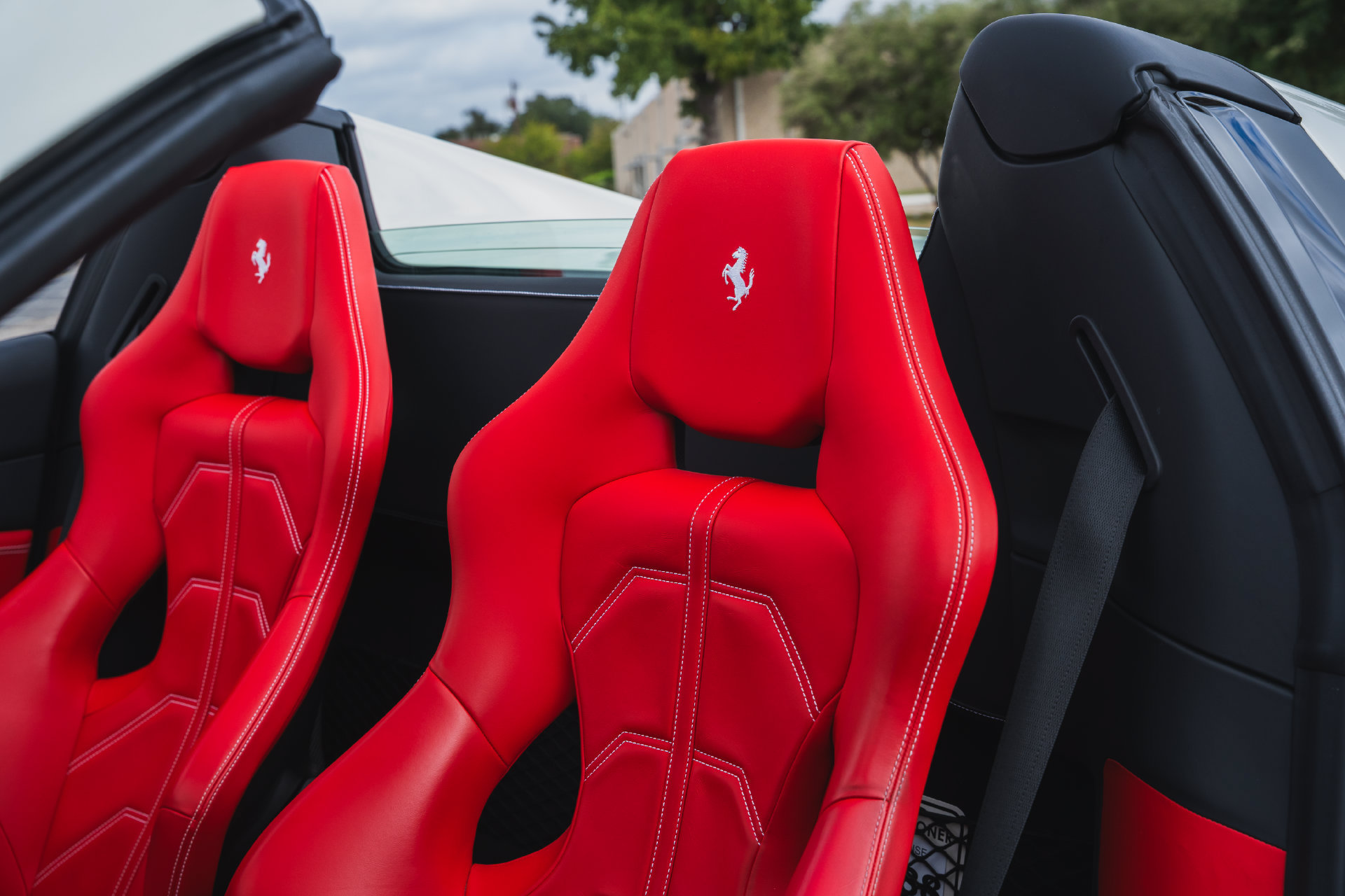 Used 2018 Ferrari 488 Spider RWD image 60