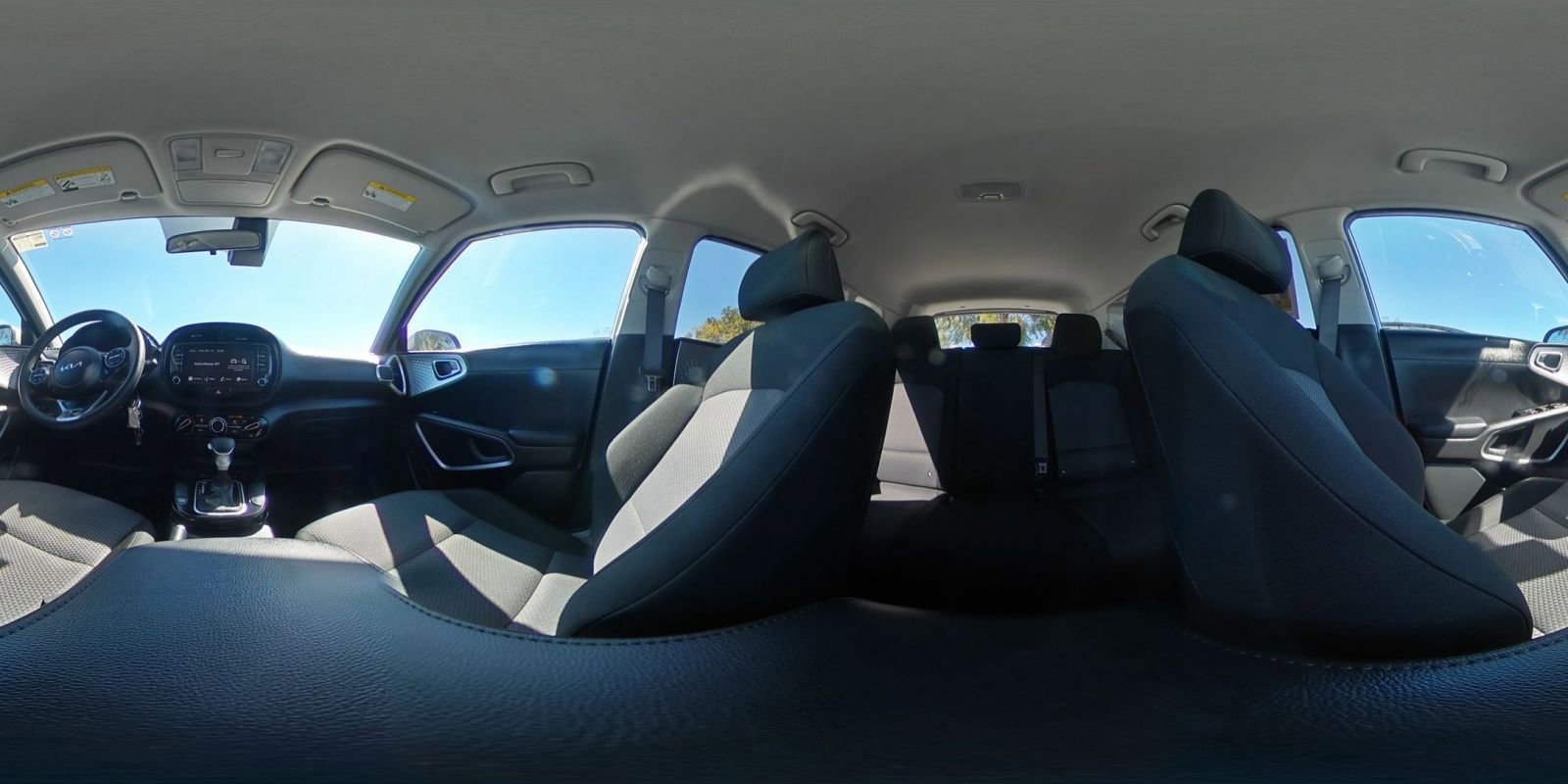 Used 2025 Kia Soul LX w/ LX Technology Package image 42