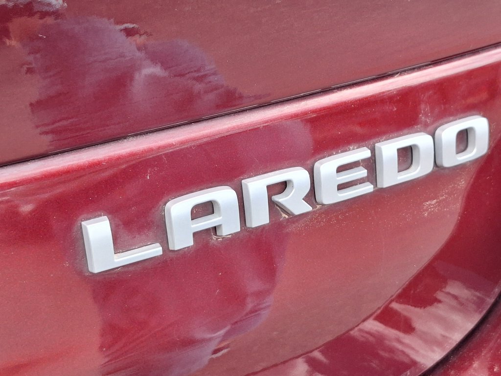Used 2024 Jeep Grand Cherokee L Laredo AWD/4WD image 29
