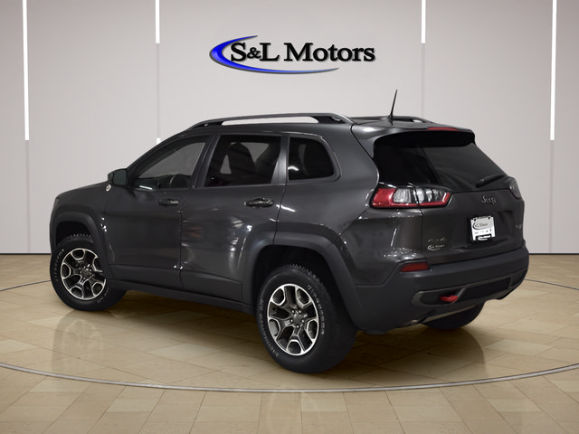 Used 2020 Jeep Cherokee Trailhawk w/ Cold Weather Group AWD/4WD image 3