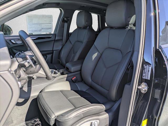New 2026 Porsche Macan image 5