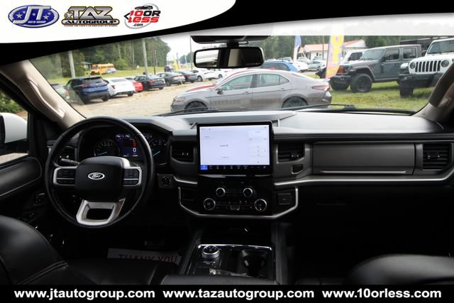 Used 2024 Ford Expedition XLT RWD image 17