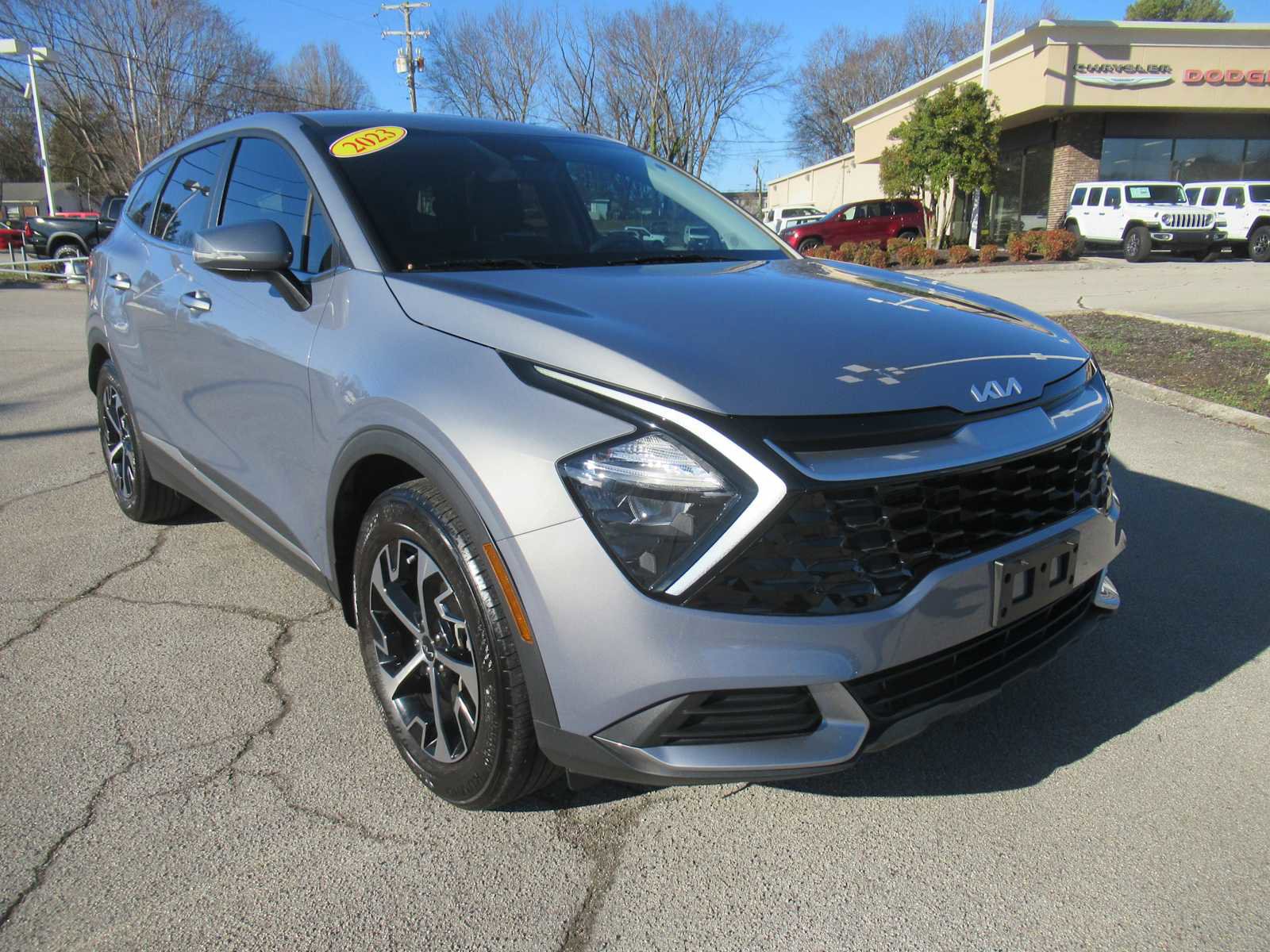 Used 2023 Kia Sportage EX image 9