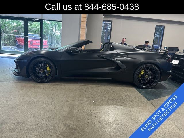 Used 2022 Chevrolet Corvette Stingray Premium Conv w/ Z51 Performance Package RWD image 5