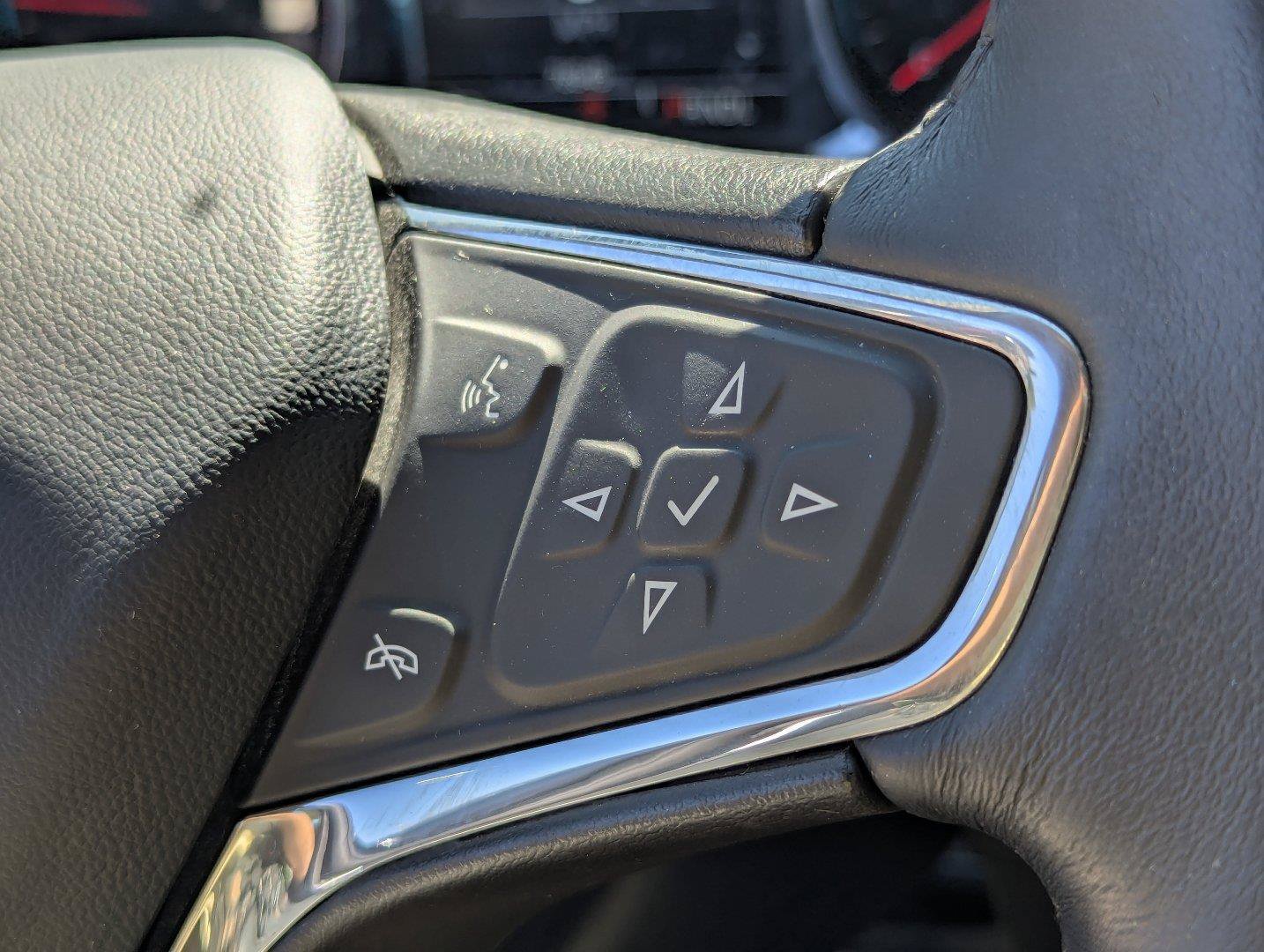 Used 2016 Chevrolet Malibu LT FWD image 14