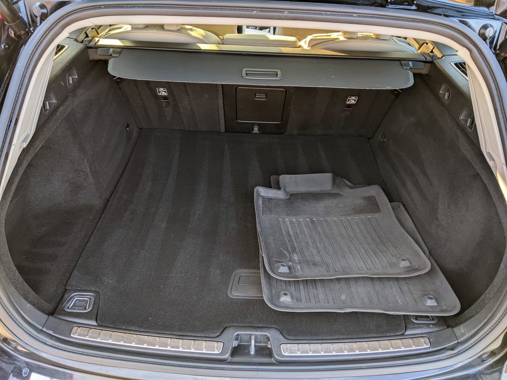 Certified 2023 Volvo V60 B5 Cross Country Plus w/ Climate Package image 27