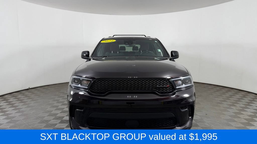 Used 2024 Dodge Durango SXT w/ SXT Blacktop Group AWD/4WD image 2