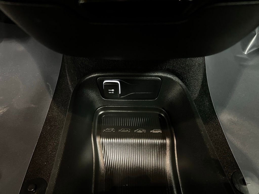 Used 2023 Chrysler Pacifica Touring-L w/ S Appearance Package image 24