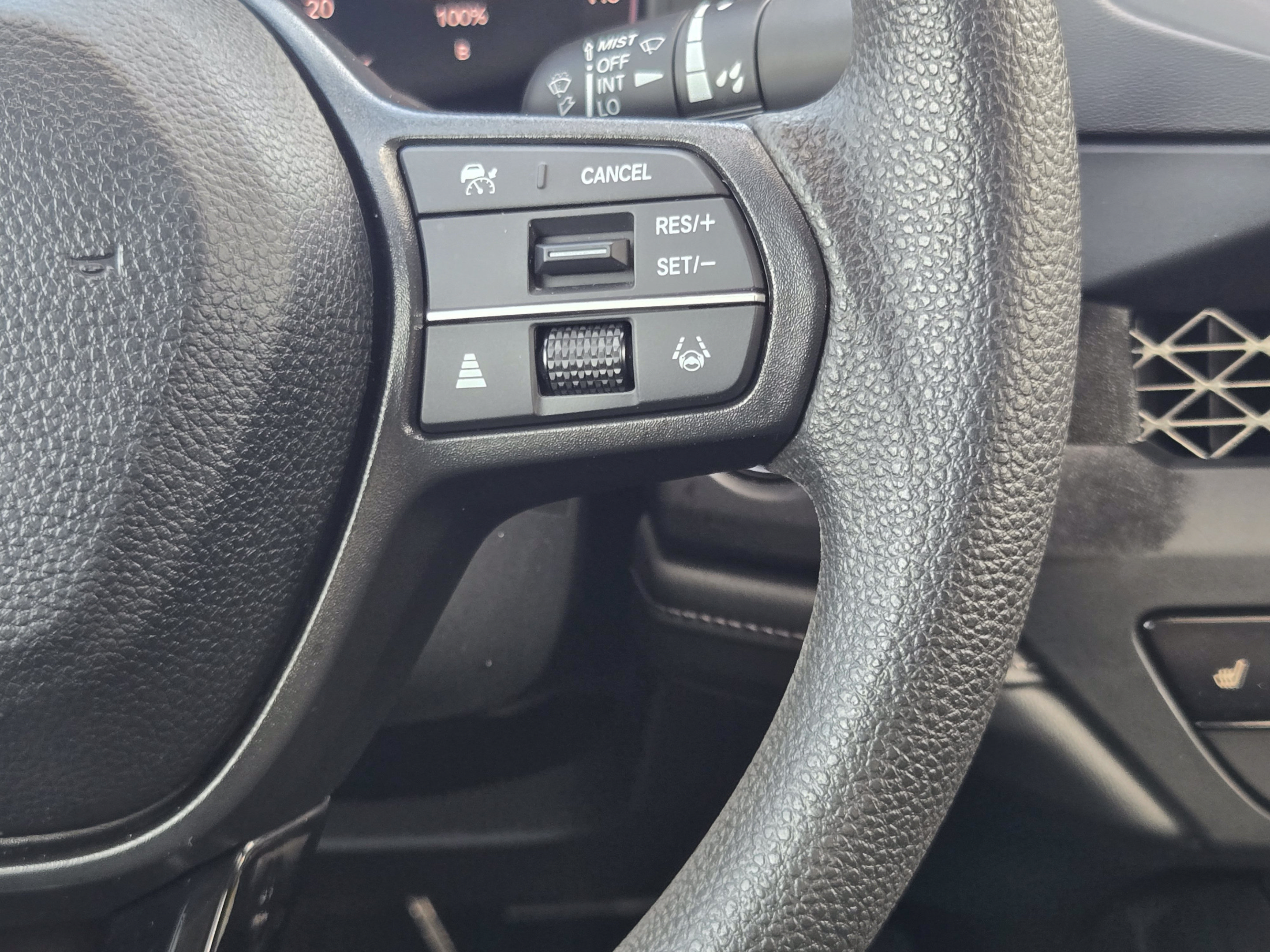 Used 2025 Honda Accord SE image 25