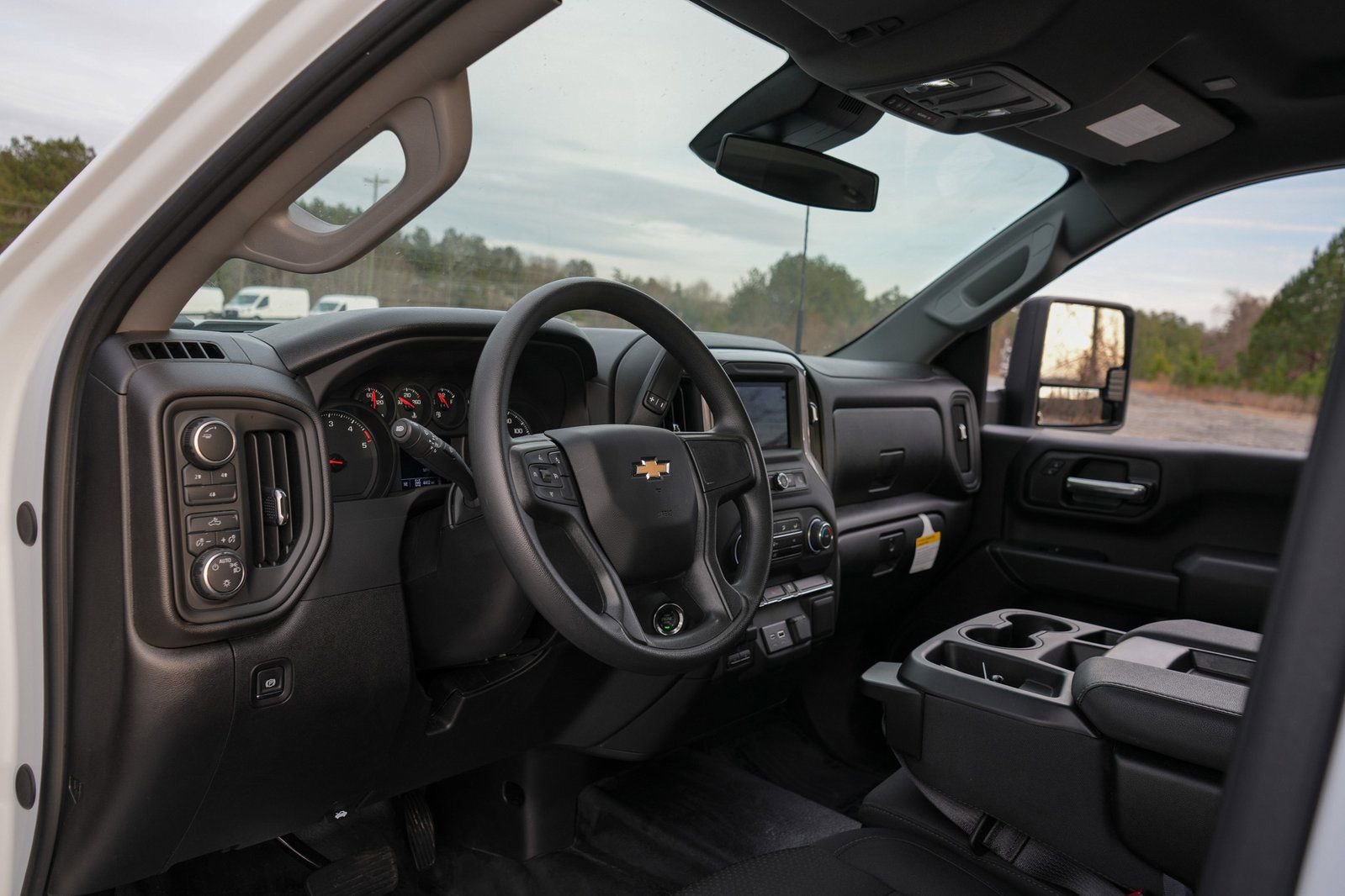 Used 2025 Chevrolet Silverado 3500 W/T image 12