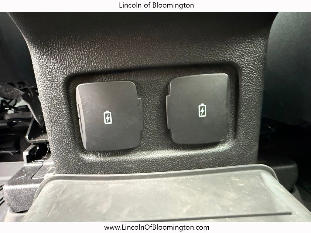 New 2025 Lincoln Corsair Reserve w/ Towing Package image 15