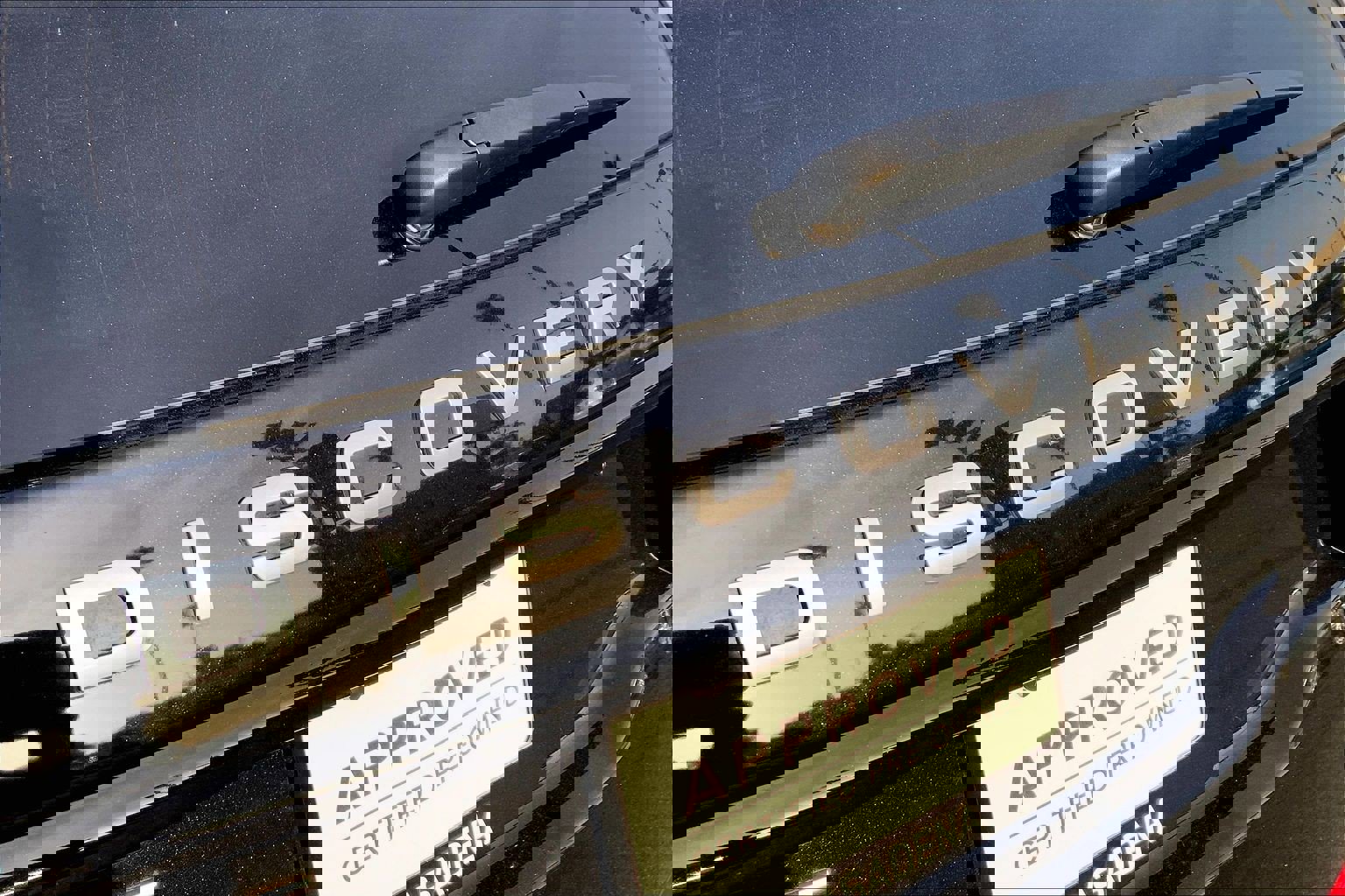 Used 2024 Land Rover Discovery Sport S image 32