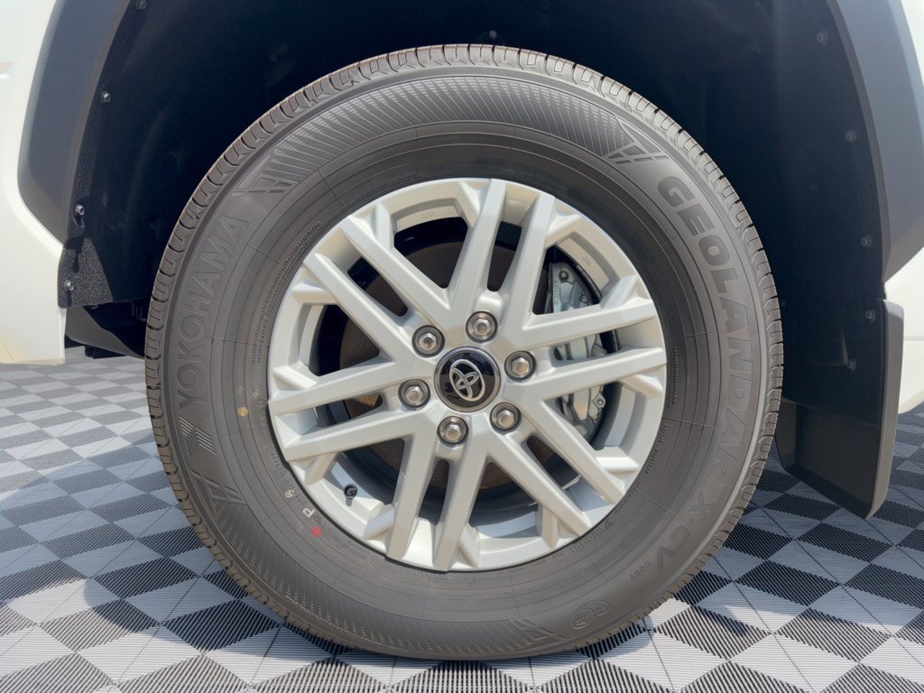 Used 2026 Toyota Tundra SR5 AWD/4WD image 13