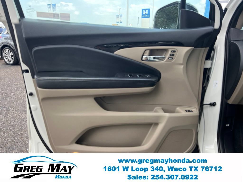 Used 2018 Honda Pilot Touring image 25