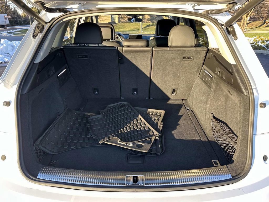 Used 2019 Audi Q5 Prestige image 9