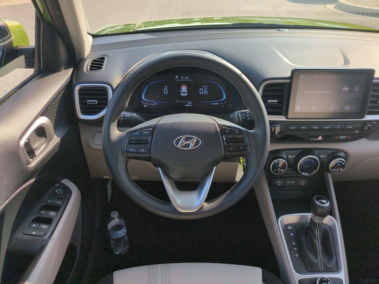 Used 2023 Hyundai Venue SEL FWD image 32