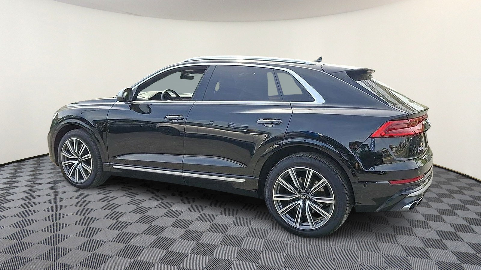 Used 2023 Audi SQ8 Prestige AWD/4WD image 6