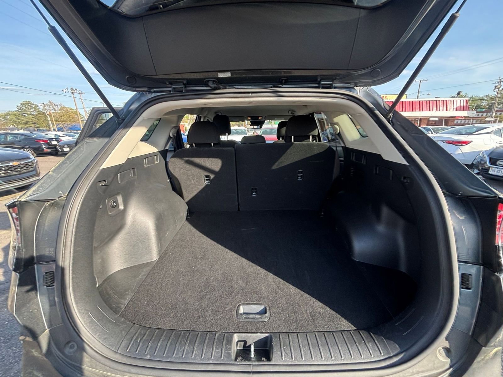 Used 2024 Kia Sportage LX FWD image 31
