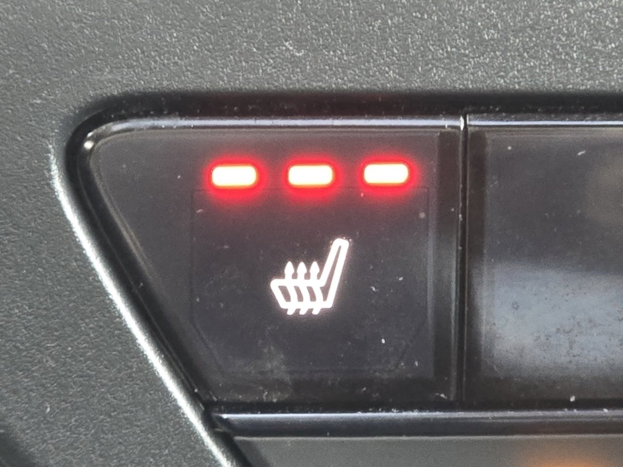 Certified 2024 Honda Accord EX image 8