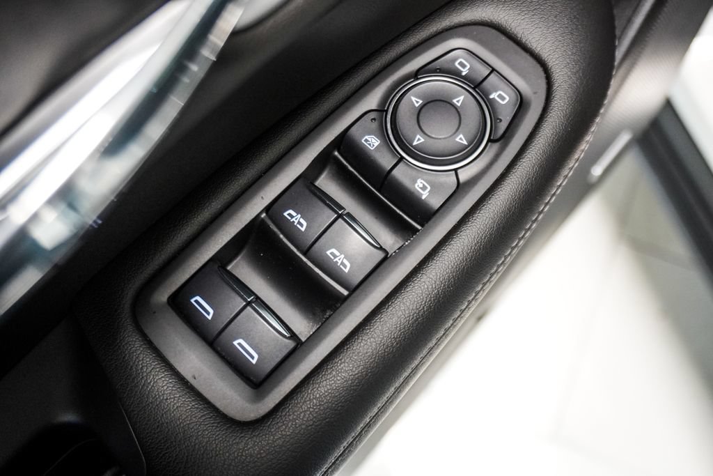 Used 2022 Cadillac XT6 Premium Luxury w/ Technology Package FWD image 21