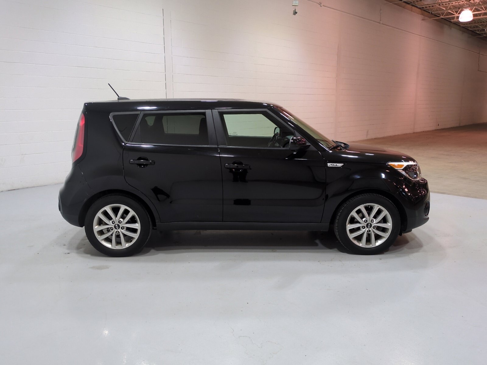 Used 2017 Kia Soul + w/ Audio Package FWD image 2