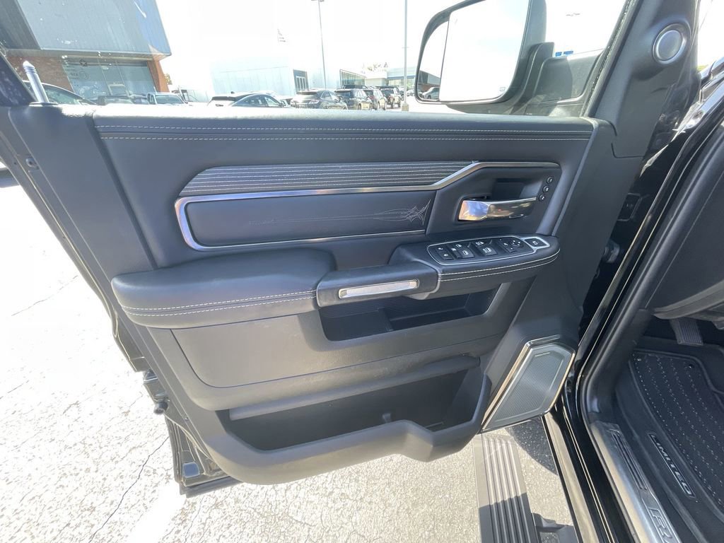 Used 2020 RAM 3500 Limited AWD/4WD image 21