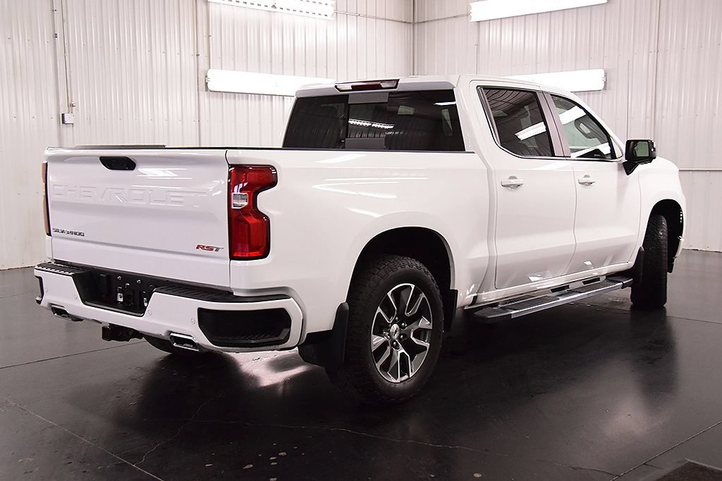 Used 2024 Chevrolet Silverado 1500 RST AWD/4WD image 8