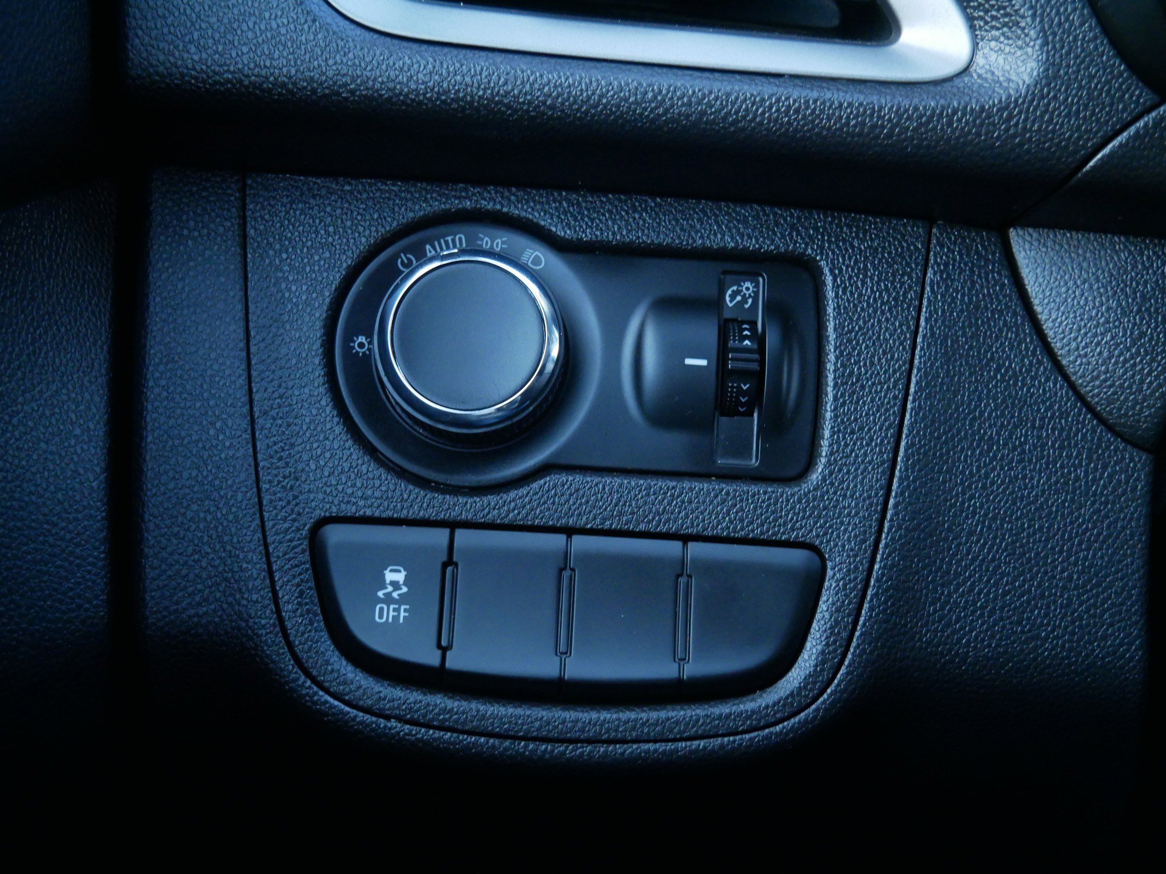 Used 2021 Chevrolet Spark LS image 26