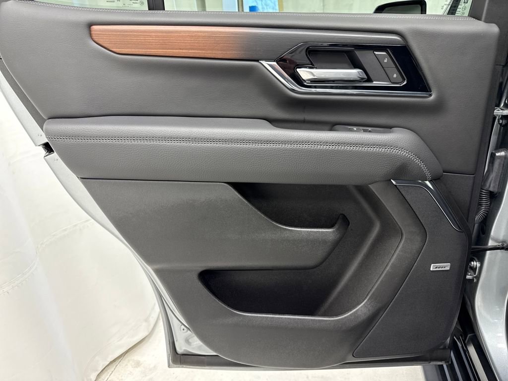 Used 2025 GMC Yukon Denali image 18