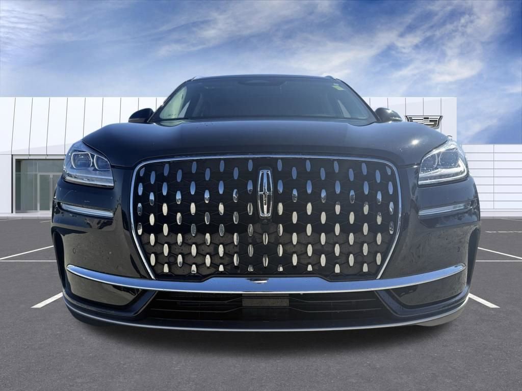 Used 2023 Lincoln Corsair Reserve w/ Equipment Group 201A image 7