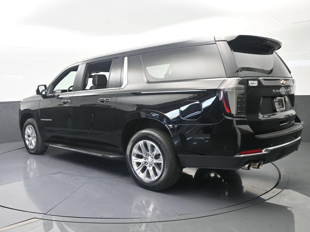 Used 2026 Chevrolet Suburban Premier AWD/4WD image 4