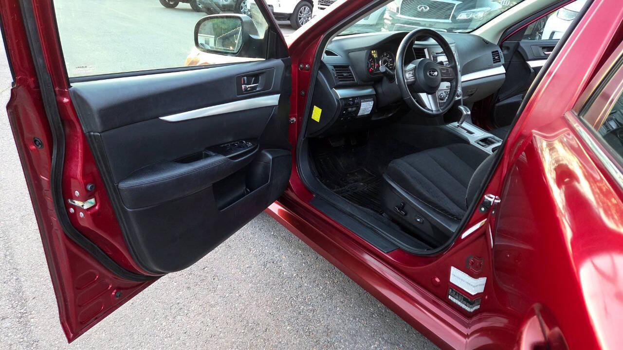 Used 2010 Subaru Legacy 2.5i Premium AWD/4WD image 26