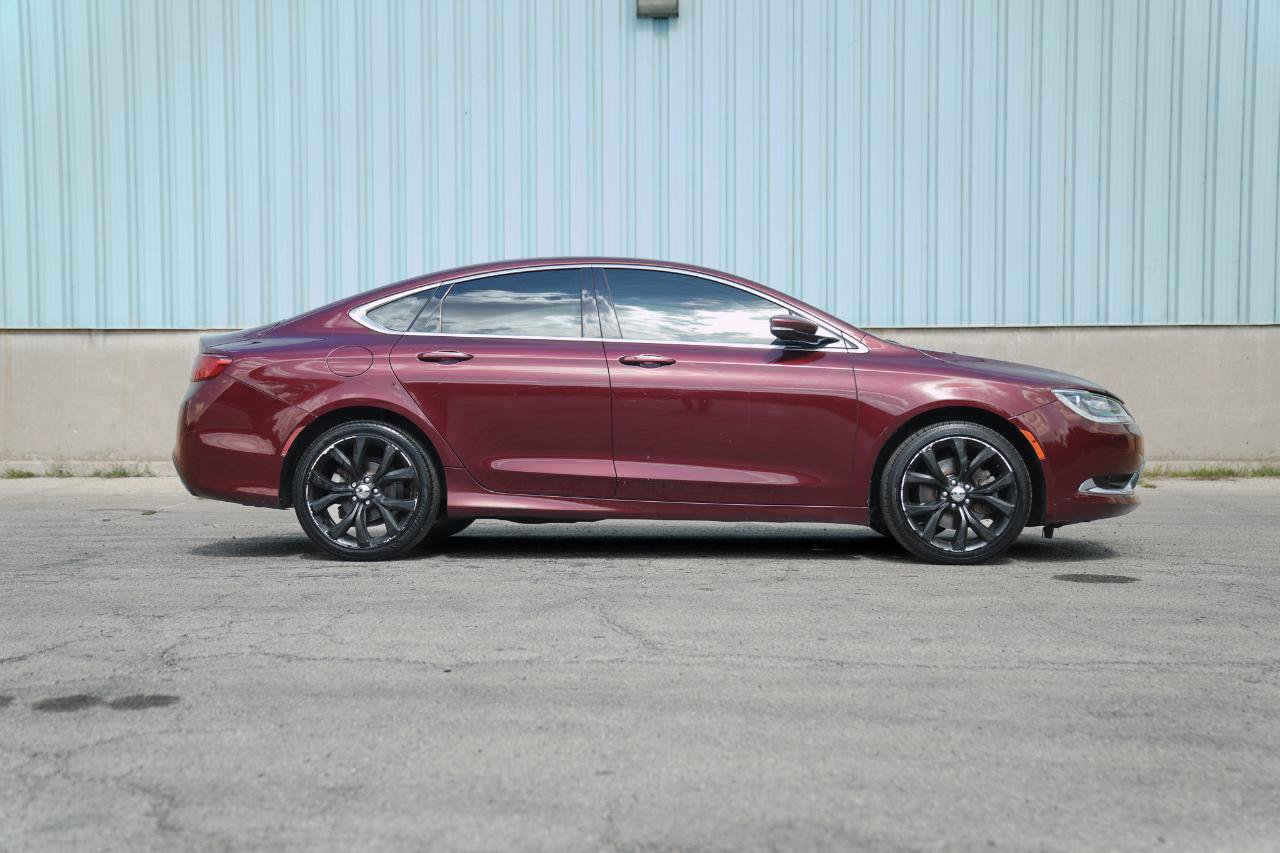 Used 2016 Chrysler 200 C w/ Sun & Sound Group FWD image 9
