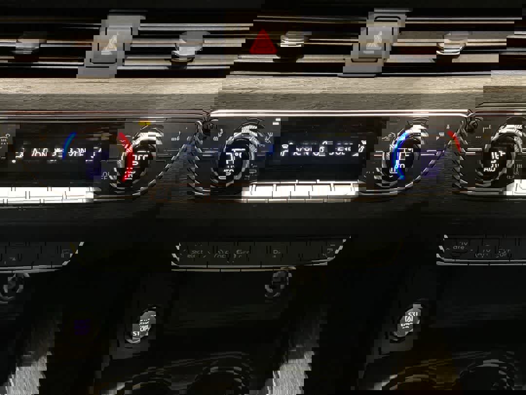 Used 2017 Audi A4 2.0T Premium Plus w/ Premium Plus Package image 20