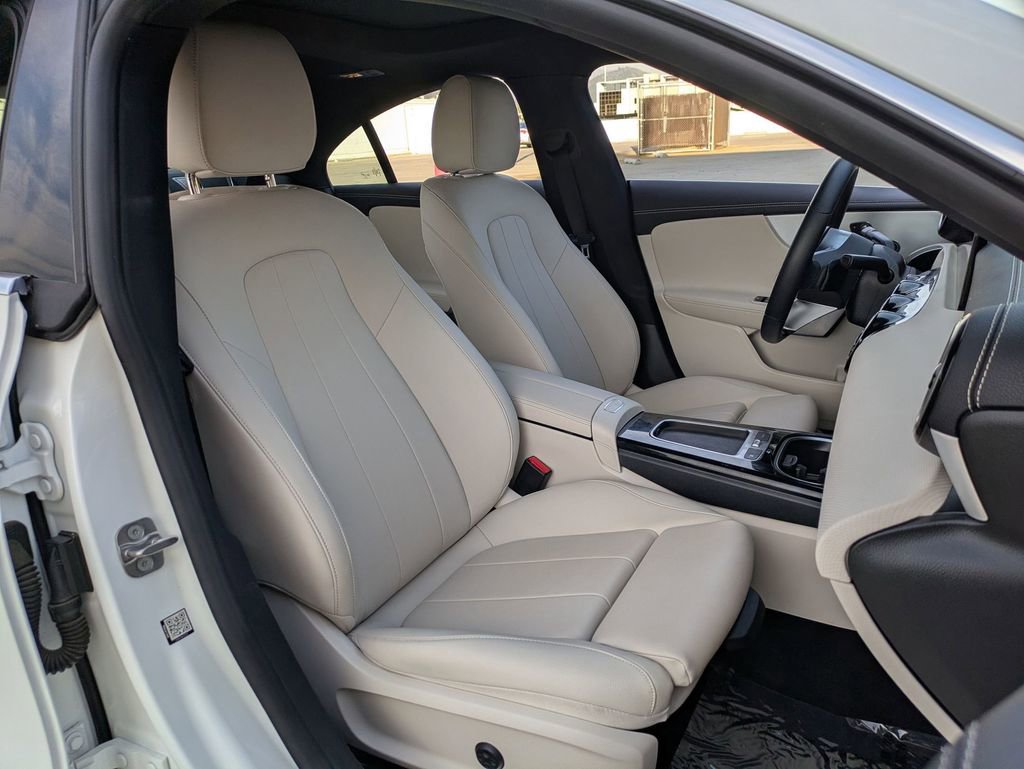 Used 2025 Mercedes-Benz CLA 250 image 28