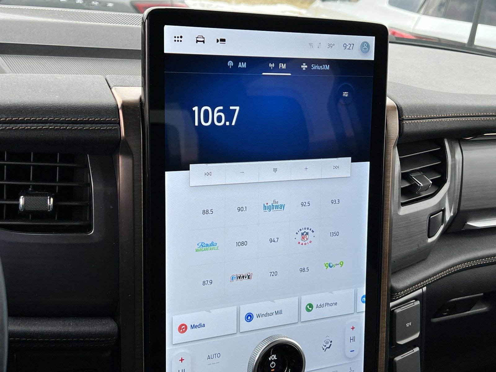 Certified 2023 Ford F150 Lightning Lariat image 18