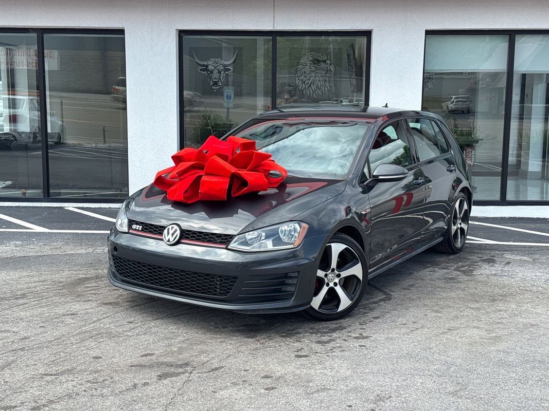 Used 2017 Volkswagen GTI S image 1