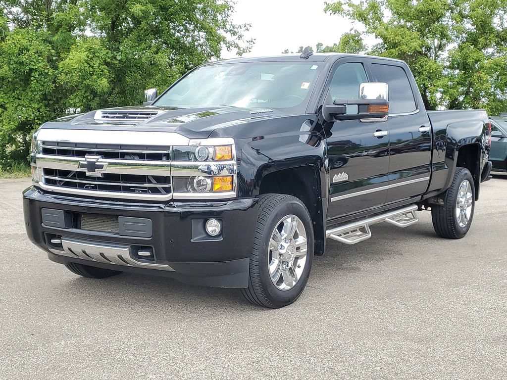 Used 2018 Chevrolet Silverado 2500 High Country w/ Duramax Plus Package AWD/4WD image 2