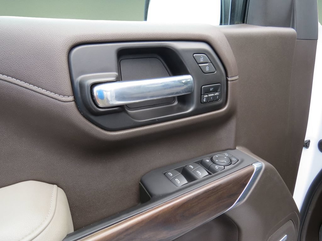 Certified 2022 GMC Sierra 1500 SLT w/ SLT Premium Plus Package AWD/4WD image 21