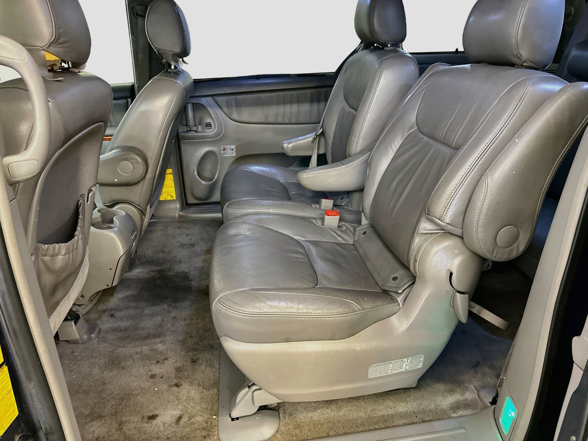 Used 2007 Toyota Sienna XLE FWD image 28