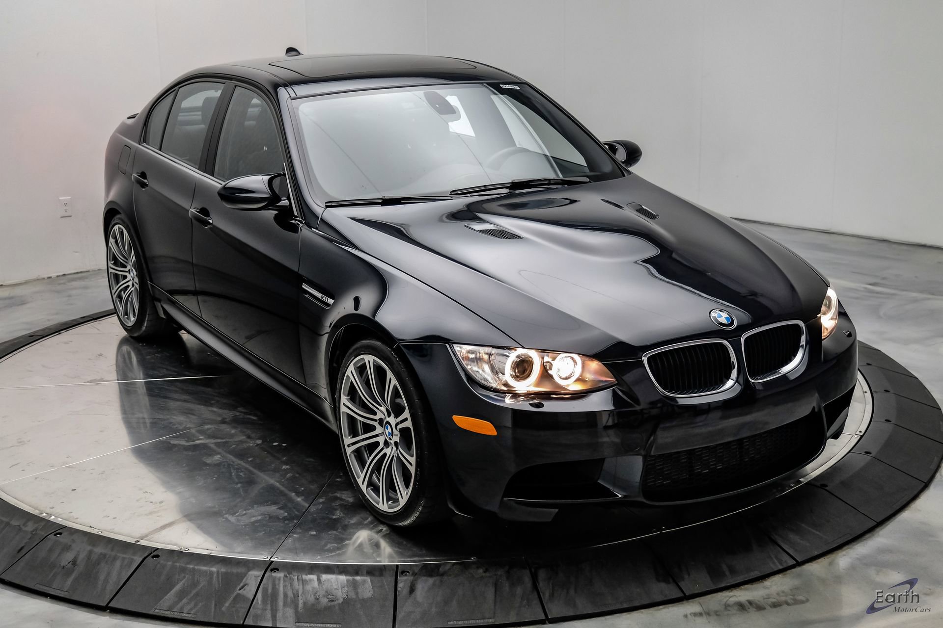 Used 2011 BMW M3 Sedan RWD image 25