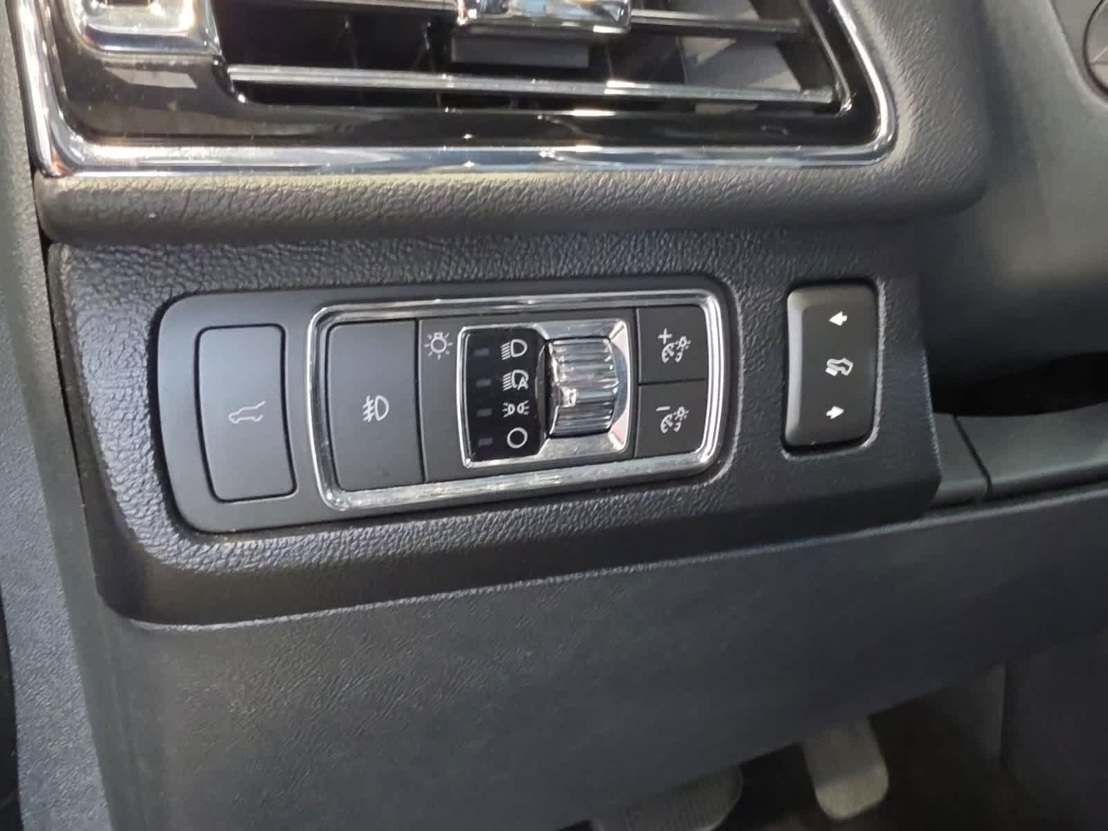 Used 2022 Lincoln Navigator Reserve AWD/4WD image 22