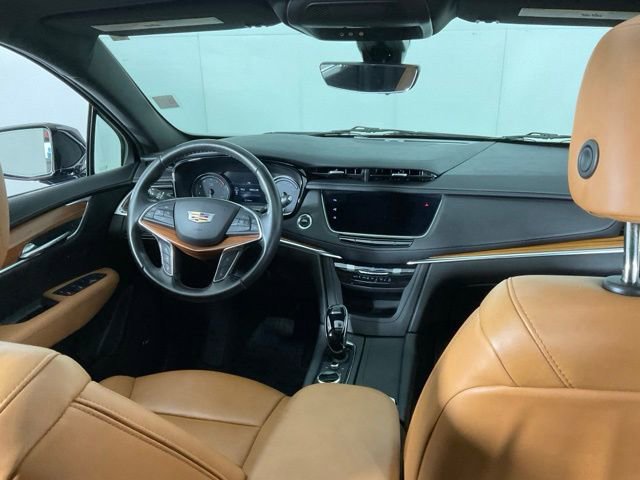 Used 2022 Cadillac XT5 Premium Luxury w/ Technology Package image 12
