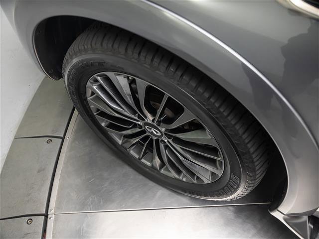 Used 2020 INFINITI QX80 Luxe w/ Edition 30 Package RWD image 10