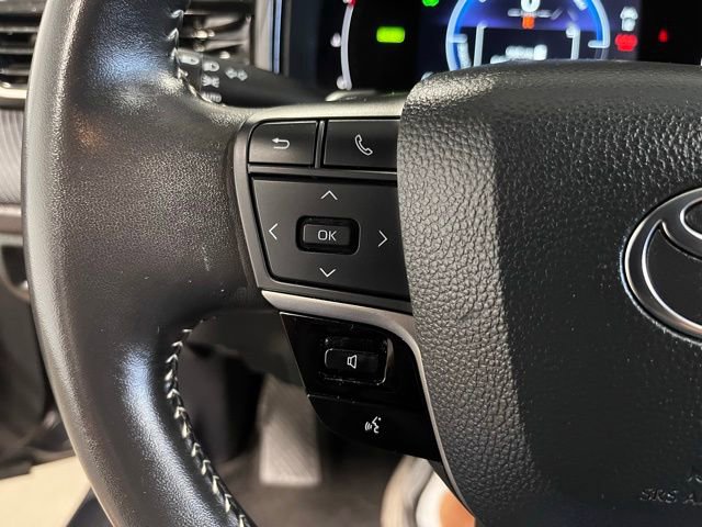 Used 2025 Toyota Camry SE FWD image 24