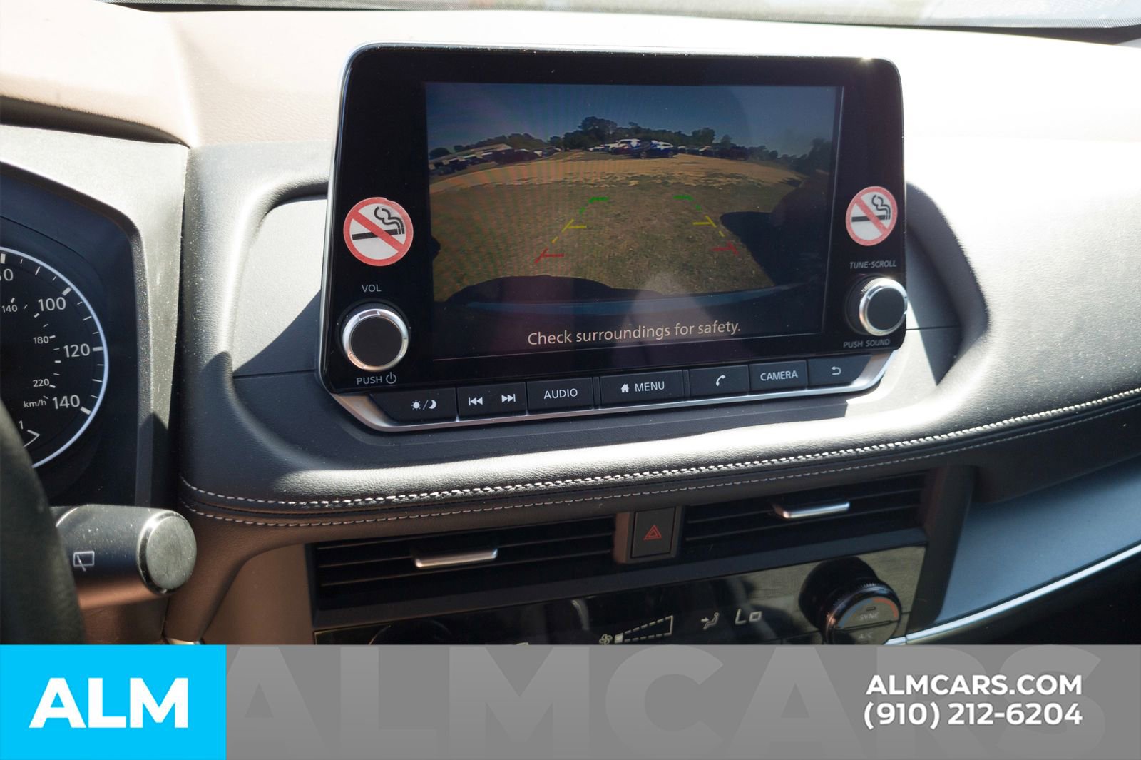 Used 2023 Nissan Rogue SV image 9